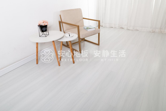 白色地板1.png 白色地板1.png